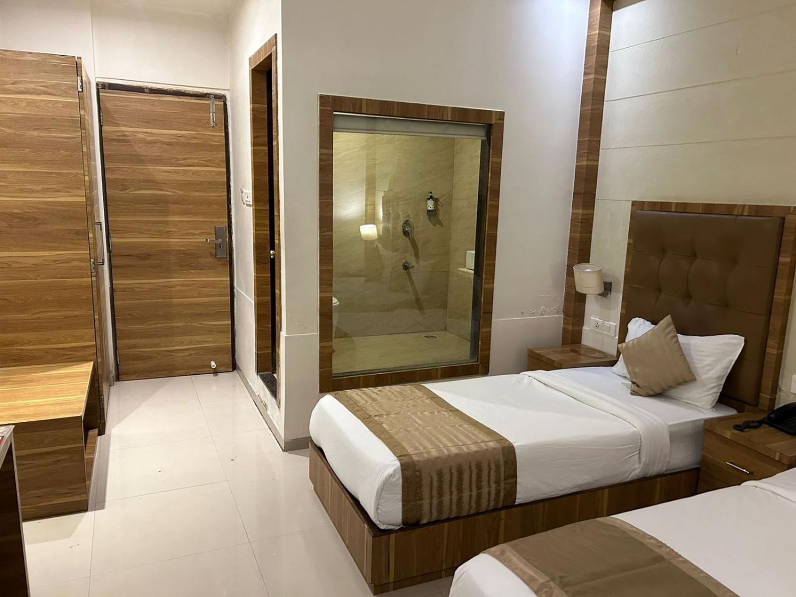 Hotel Bkc Mannat Mumbai Exterior photo