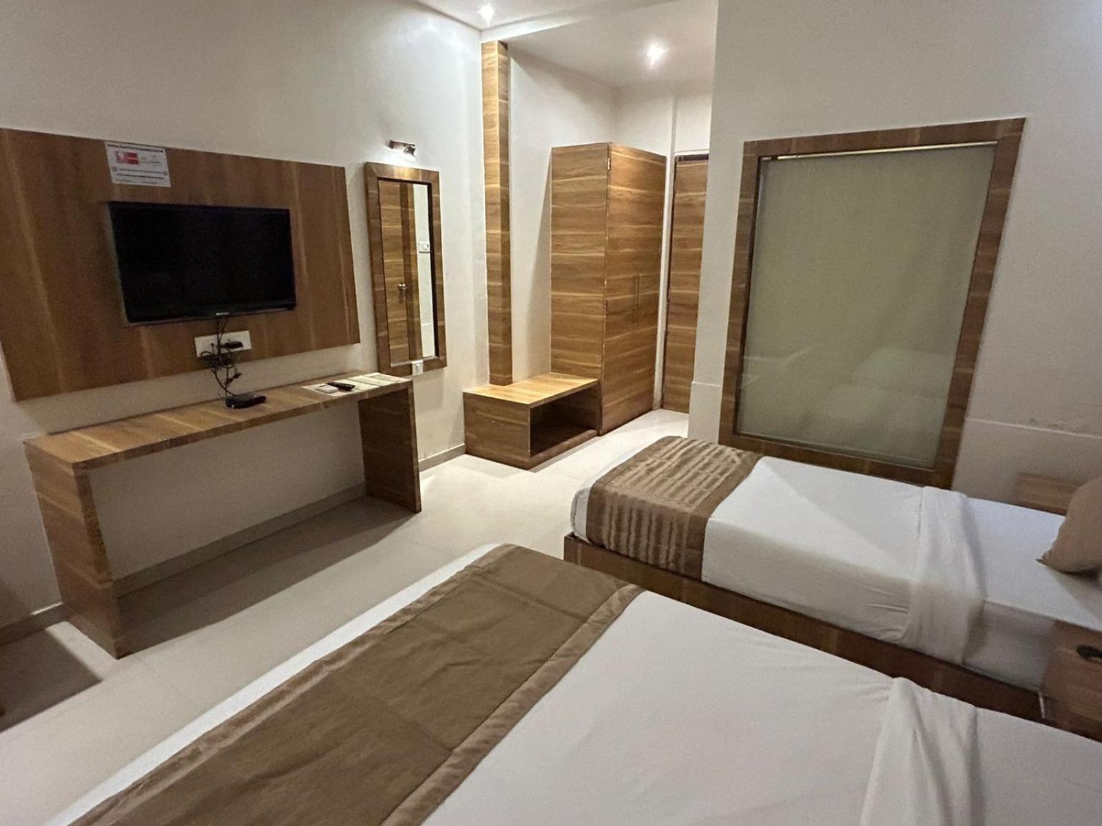 Hotel Bkc Mannat Mumbai Exterior photo