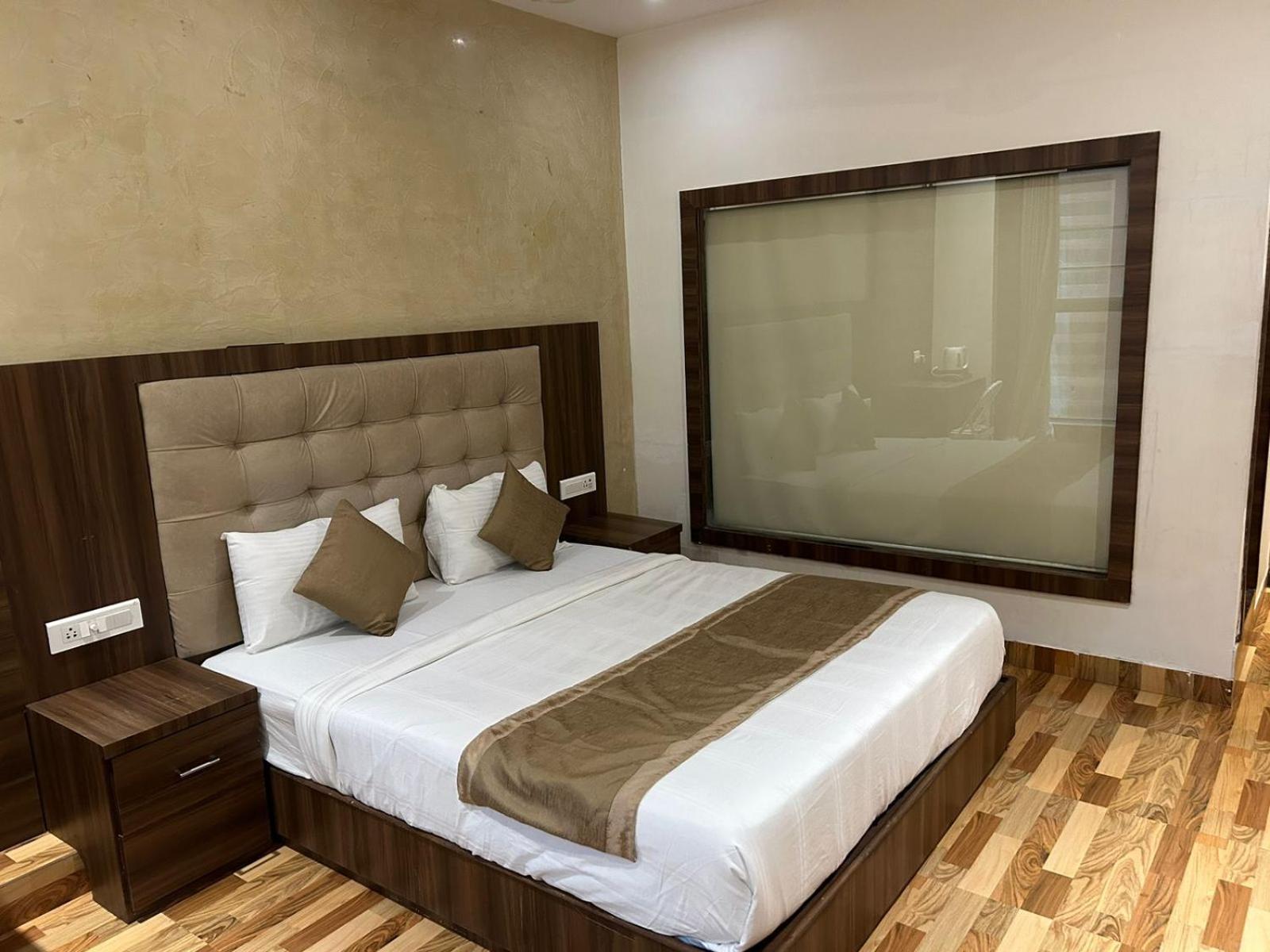 Hotel Bkc Mannat Mumbai Exterior photo