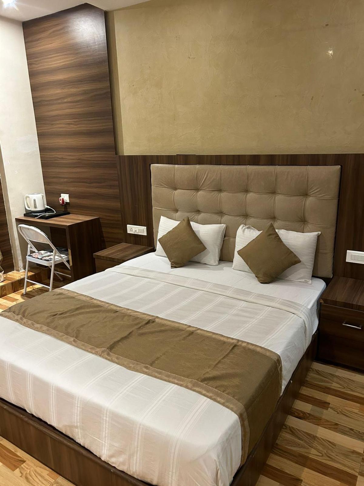 Hotel Bkc Mannat Mumbai Exterior photo